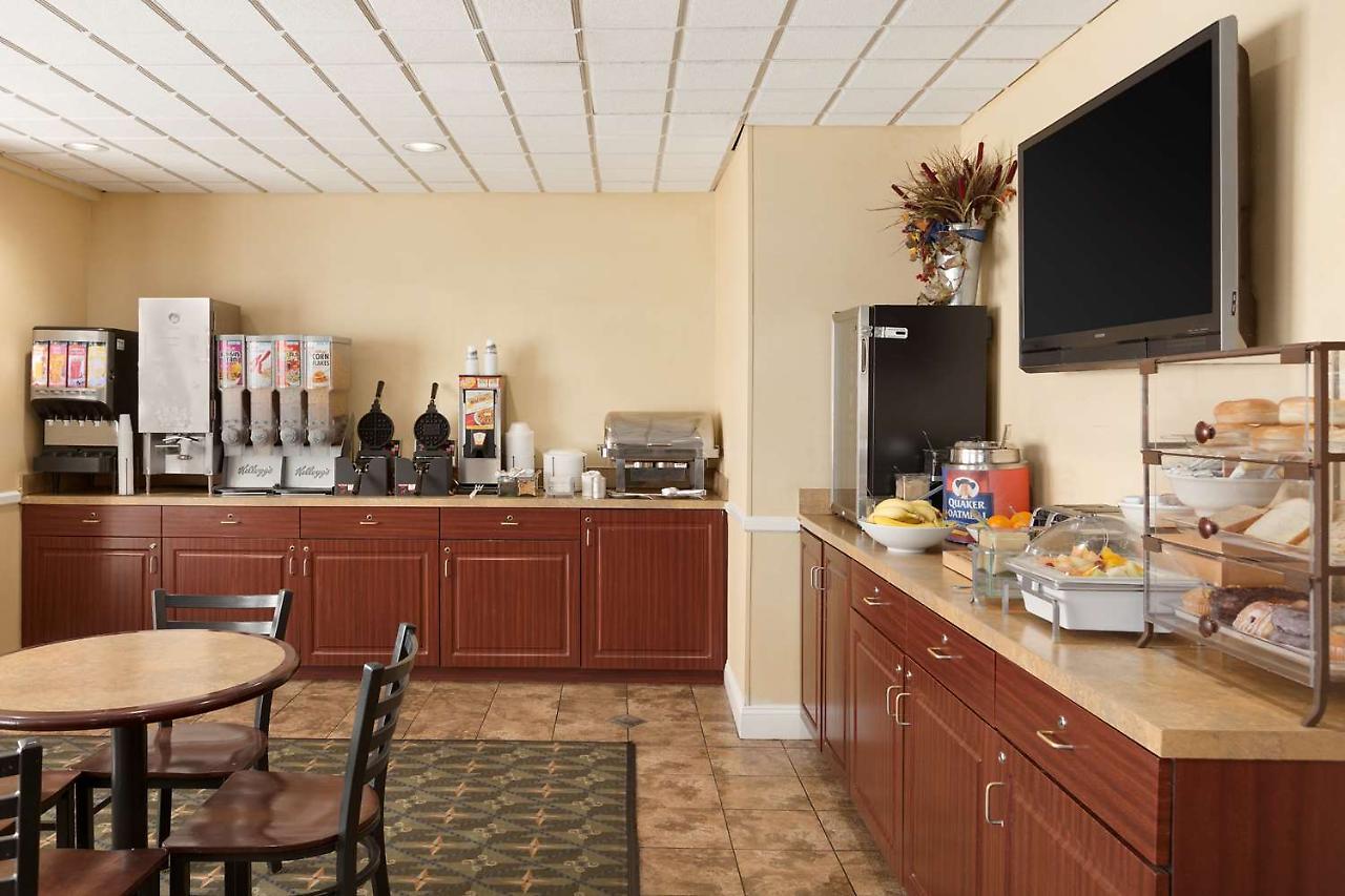 Country Inn & Suites By Radisson, Fredericksburg South I-95 , Va Luaran gambar